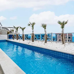 Villa Ddosi Aewol Pool 